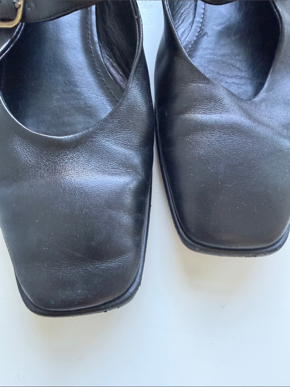 Massimo Dutti Black Leather Mary Jane Flats with Gold Buckle - Picture 5 of 5